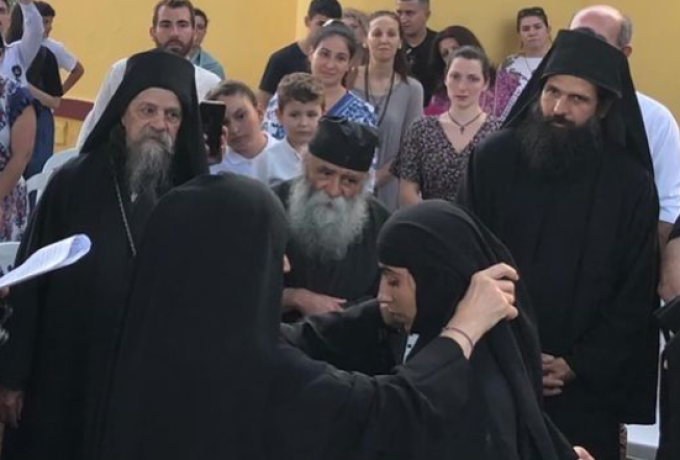 Διάσημη Ελληνίδα TikToker έγινε μοναχή | Το όνομα της 23χρονης Helen Mazlou πλέον είναι Υπομονή